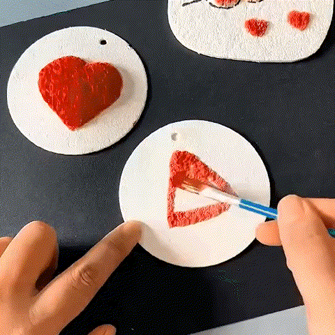 Water-activated puffy texture paper demonstration